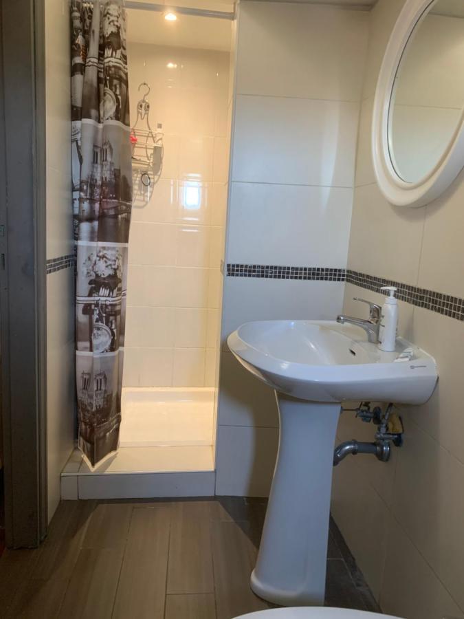 Short Stop Room Флоренція Екстер'єр фото